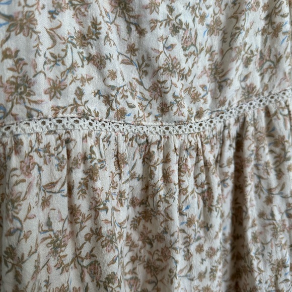 American Eagle Floral Puff Sleeve Dress - Picture 5 of 5